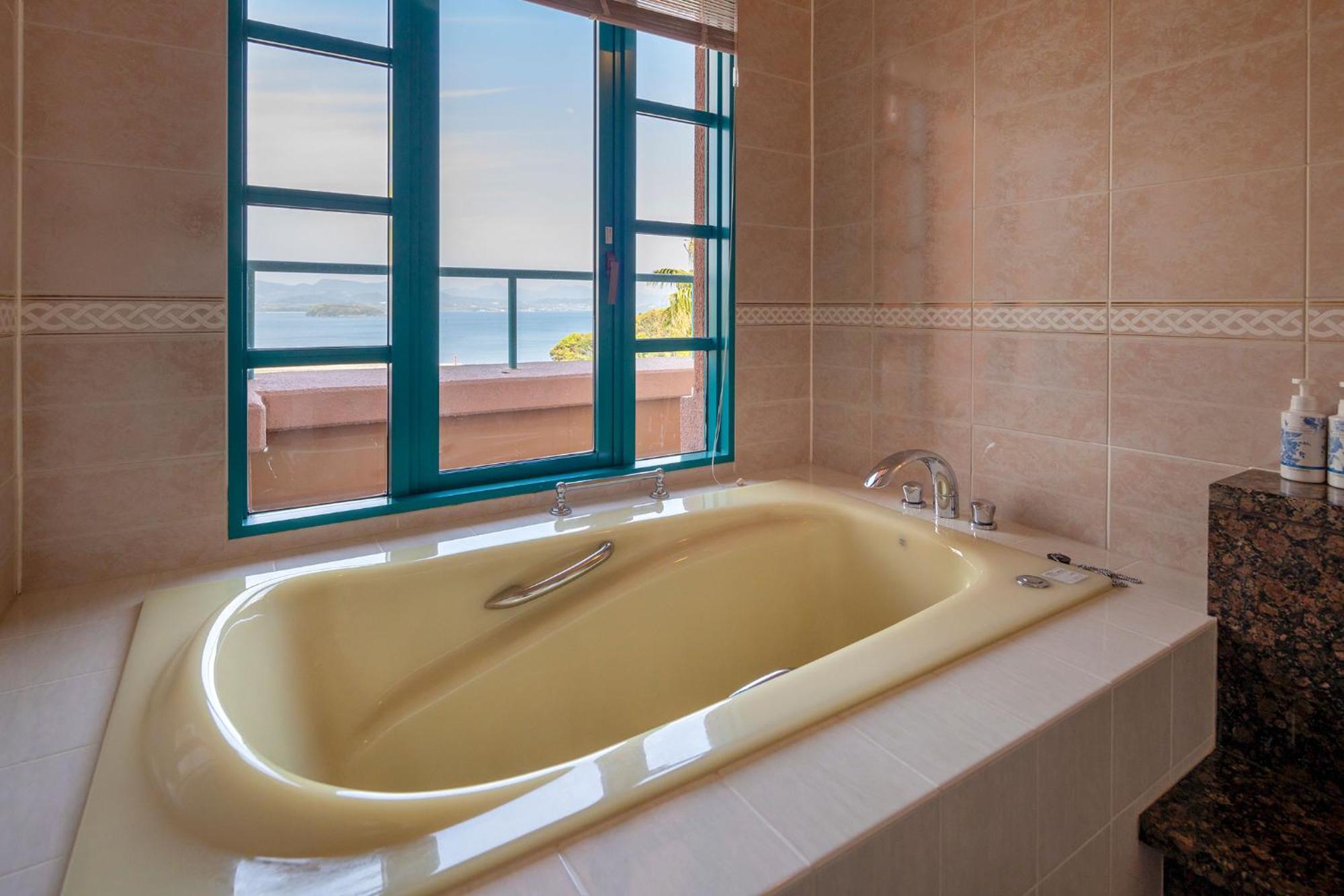 Ooedo Onsen Monogatari Premium Saikaibashi Hotel Szaszebo Kültér fotó