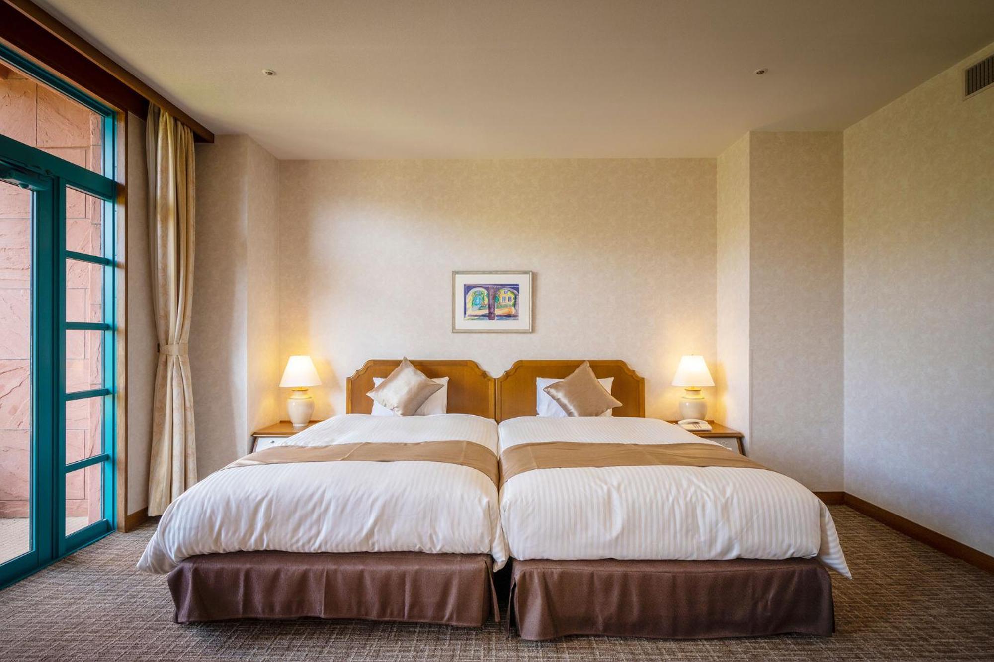 Ooedo Onsen Monogatari Premium Saikaibashi Hotel Szaszebo Kültér fotó